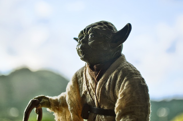 yoda holding cane